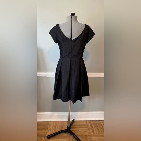 French Connection Black Fit & Flare Dress with Boat Neck and Scoop Back Size 8 - Picture 3 of 4